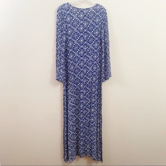 Lulus Mandala Daydream Blue/White Print Long Sleeve Dual Split Maxi Dress - Picture 4 of 9